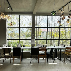 ANTIQUA TREE CAFE店内3