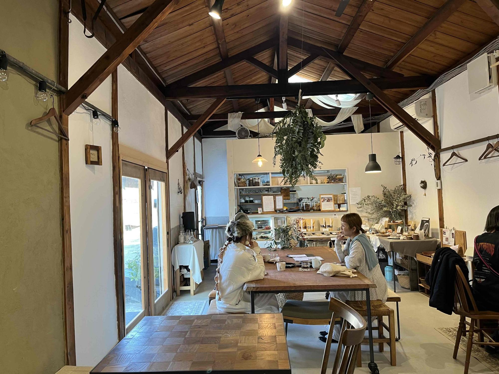 晴れジーナカフェ店内